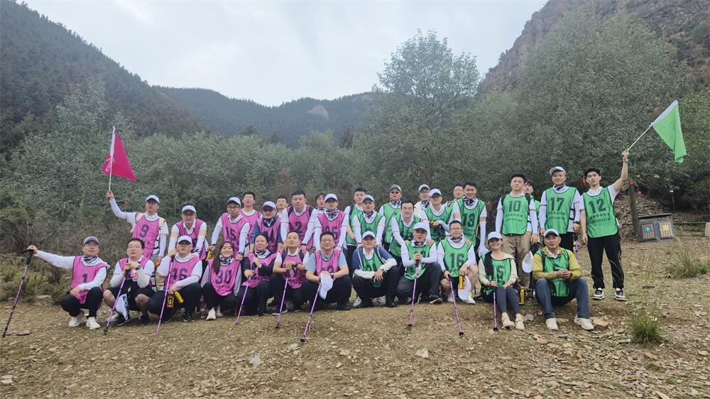 2023大项目事业部贺兰山团建